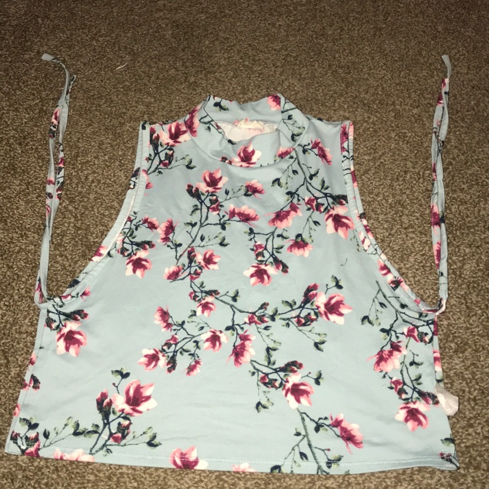 Crop top